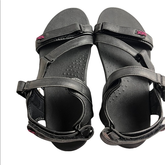 New Balance Maya Sandal - Picture 1 of 9